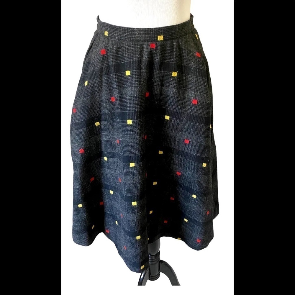 Womens Vintage 70s  Sz 2 Skirt Wool Blend Button Front A Line Black Plaid Check